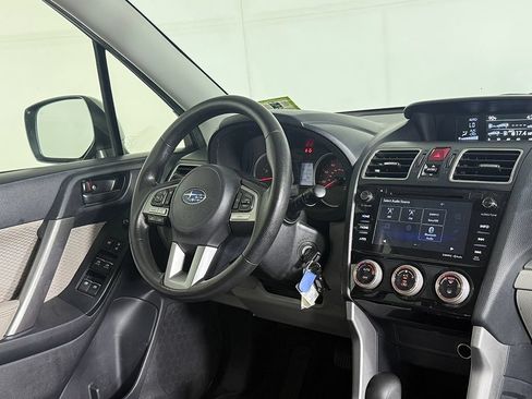Used 2018 Subaru Forester 2.5i Premium w/ All-Weather Package AWD/4WD image 25