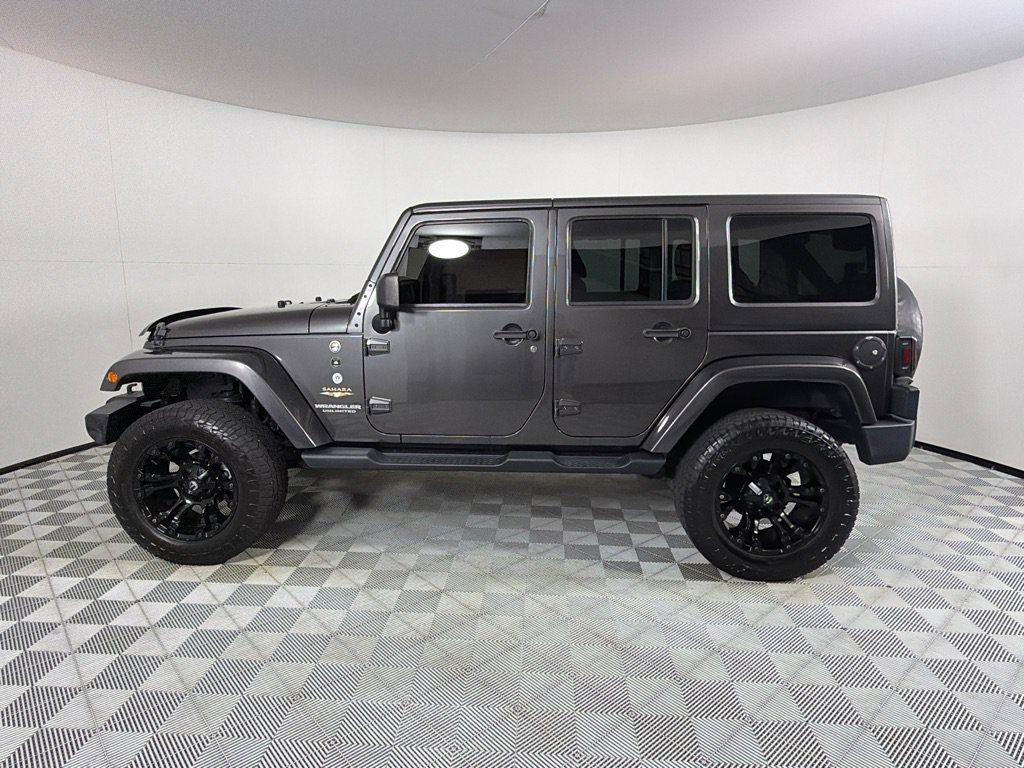 Used 2014 Jeep Wrangler Unlimited Sahara w/ Max Tow Package AWD/4WD image 8