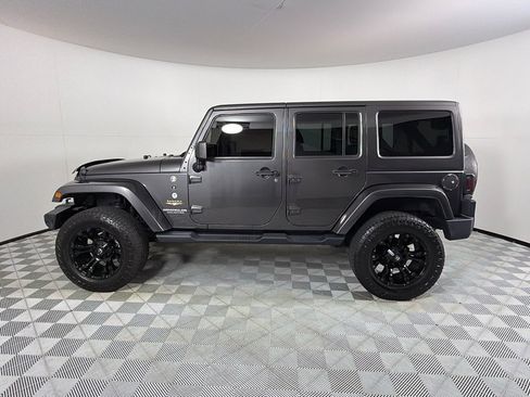 Used 2014 Jeep Wrangler Unlimited Sahara w/ Max Tow Package AWD/4WD image 8