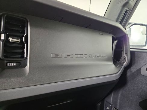 Used 2024 Ford Bronco Big Bend image 29