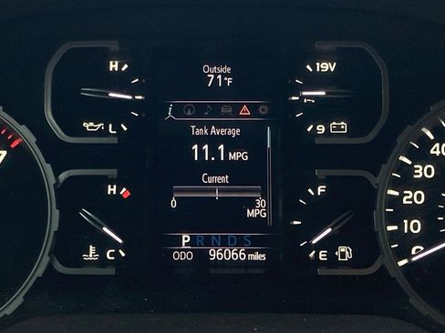 Used 2019 Toyota Tundra SR5 w/ SR5 Upgrade Package image 16