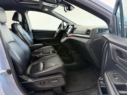 Used 2023 Honda Odyssey Sport image 19