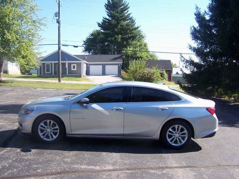 Used 2016 Chevrolet Malibu LT image 6
