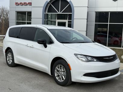 New 2026 Chrysler Voyager LX
