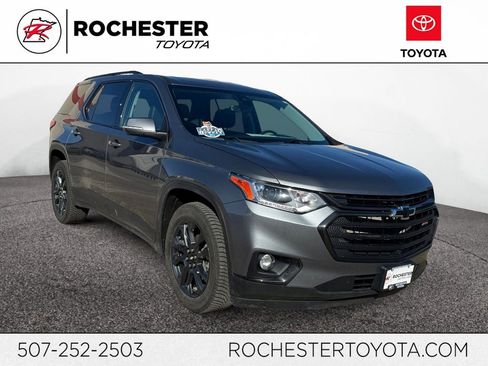Used 2021 Chevrolet Traverse RS image 1