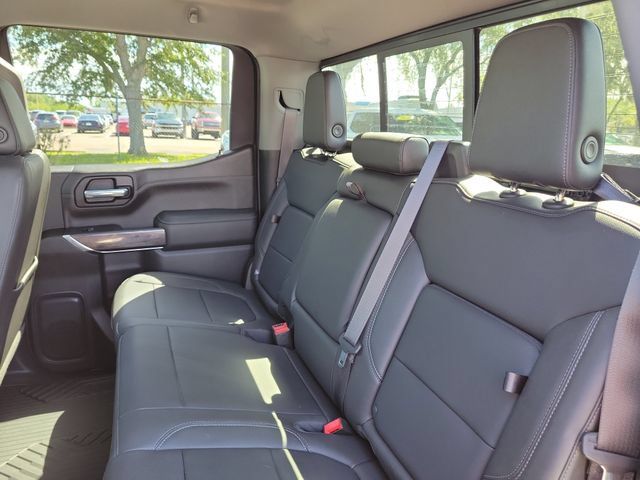 Certified 2021 Chevrolet Silverado 1500 LTZ w/ Technology Package AWD/4WD image 24