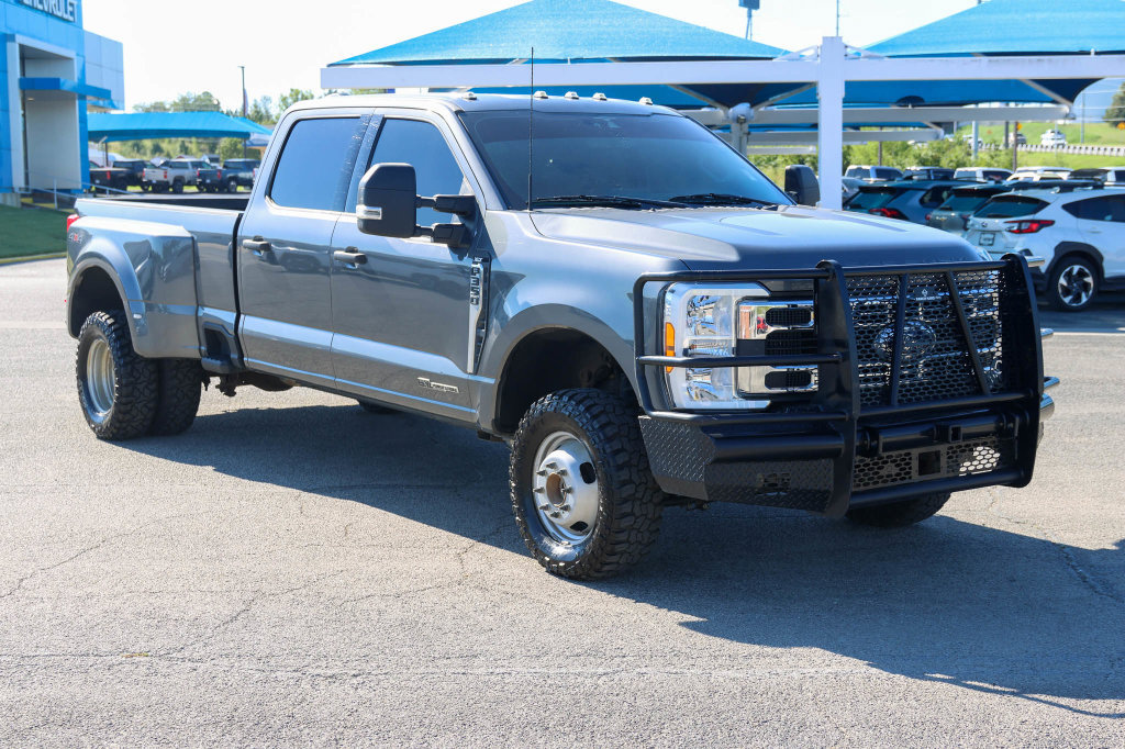 Used 2023 Ford F350 XLT AWD/4WD image 1