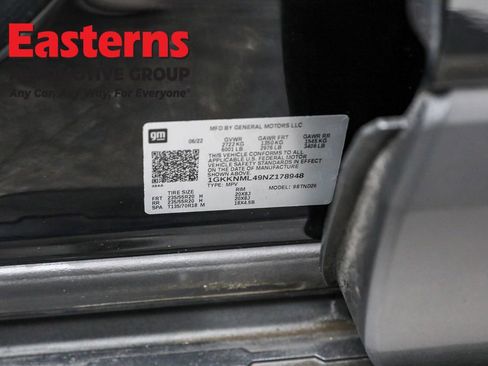 Used 2022 GMC Acadia SLT w/ Technology Package image 39