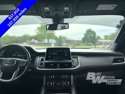 Used 2021 GMC Yukon XL SLT w/ SLT Luxury Plus Package AWD/4WD image 32