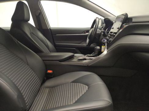 Used 2023 Toyota Camry SE FWD image 21