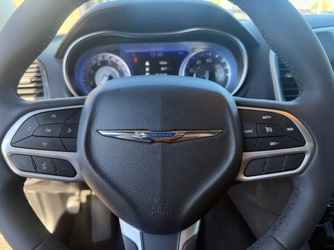 Used 2023 Chrysler 300 Touring w/ Sport Appearance Package image 23