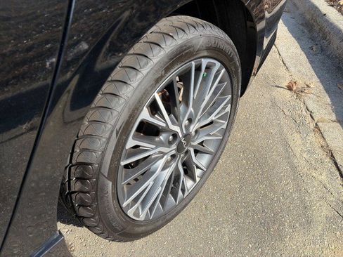 Used 2023 Kia Forte GT-Line image 15