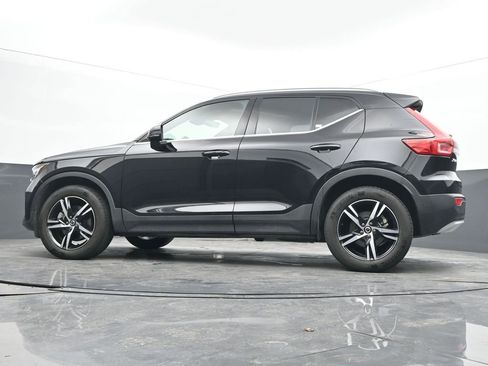 Used 2025 Volvo XC40 B5 Core AWD/4WD image 26