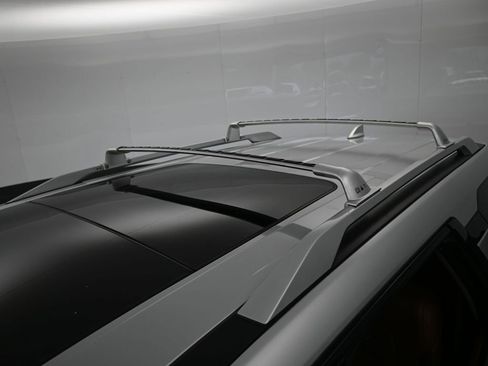 Used 2023 Nissan Pathfinder Platinum image 44