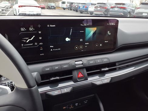 Used 2025 Kia K4 GT-Line w/ GT-Line Sunroof Package image 11