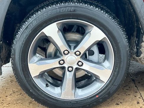 New 2026 Jeep Grand Cherokee Limited w/ Trailer Tow Package AWD/4WD image 6