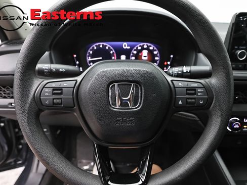 Used 2025 Honda Accord LX image 10