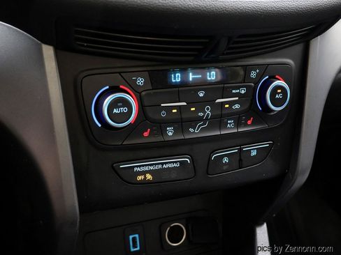 Used 2018 Ford Escape SE w/ SE Sync 3 Package FWD image 23