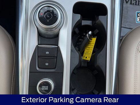 Used 2022 Ford Explorer Limited w/ Equipment Group 301A AWD/4WD image 22
