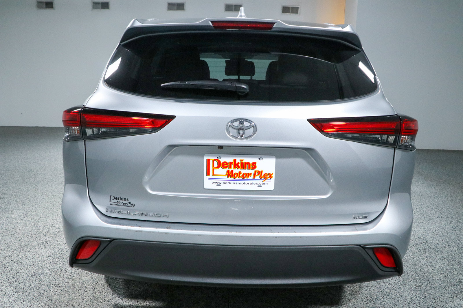 Used 2022 Toyota Highlander XLE FWD image 8
