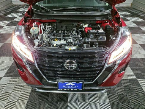 Used 2021 Nissan Kicks SV image 32