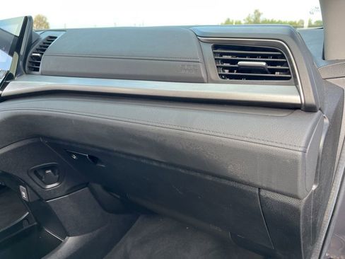 Used 2024 Honda Odyssey EX-L image 30