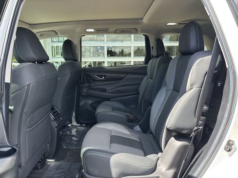 Used 2023 Subaru Ascent Onyx Edition AWD/4WD image 8