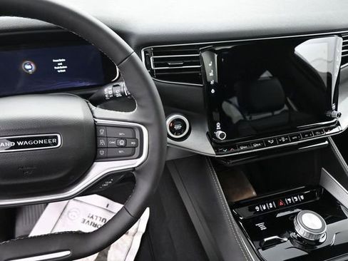 New 2026 Jeep Grand Wagoneer 4WD image 33