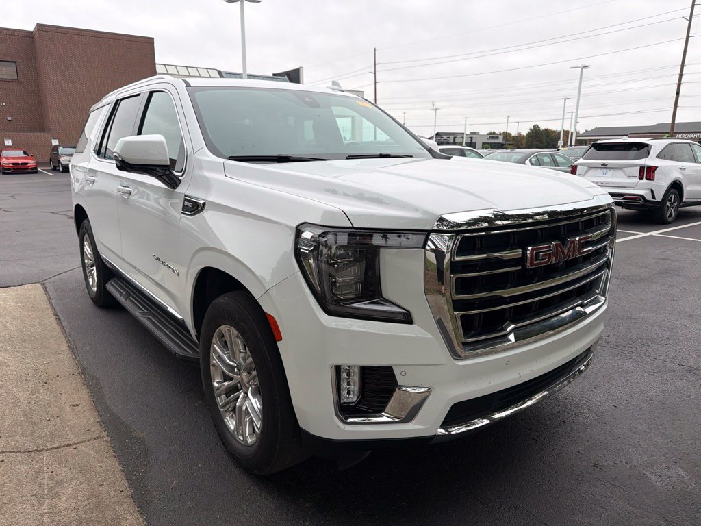 Used 2021 GMC Yukon SLT w/ SLT Premium Package AWD/4WD image 4