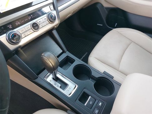 Used 2016 Subaru Outback 3.6R Limited image 21