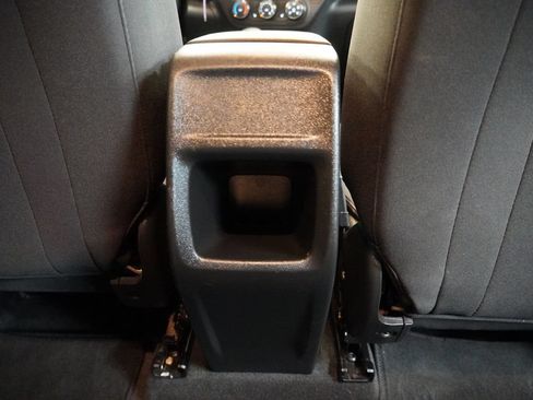 Used 2024 Chevrolet Trax RS FWD image 27