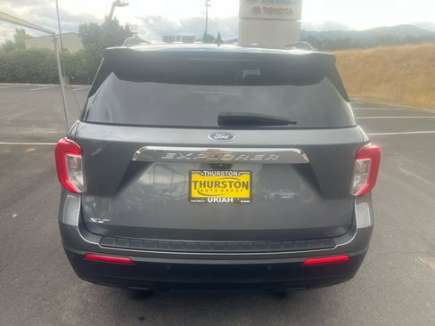 Used 2024 Ford Explorer XLT image 9