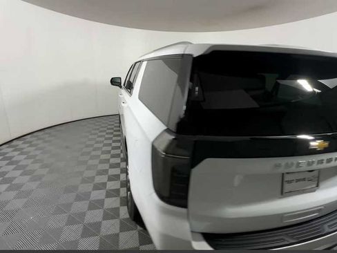 New 2026 Chevrolet Suburban LT w/ Comfort Package image 15