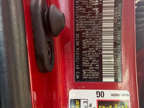 Used 2015 Toyota Corolla LE FWD image 32