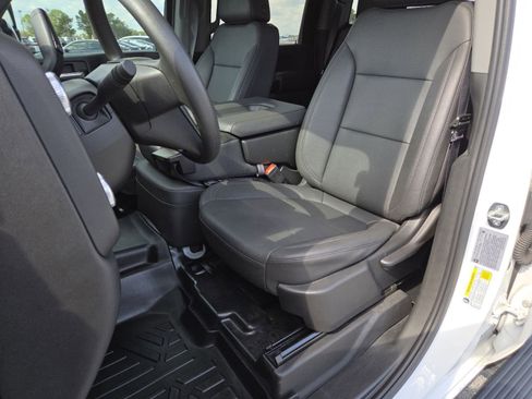 Used 2023 GMC Sierra 2500 Pro w/ Gooseneck/5TH Wheel Package image 27