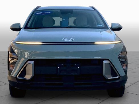 Certified 2024 Hyundai Kona SEL AWD/4WD image 4