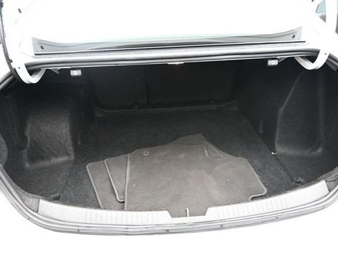 Used 2024 Chevrolet Malibu LT image 18