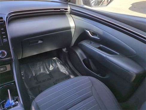 Used 2022 Hyundai Santa Cruz SEL image 17