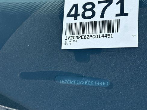 Used 2023 Volkswagen ID.4 Pro RWD image 3