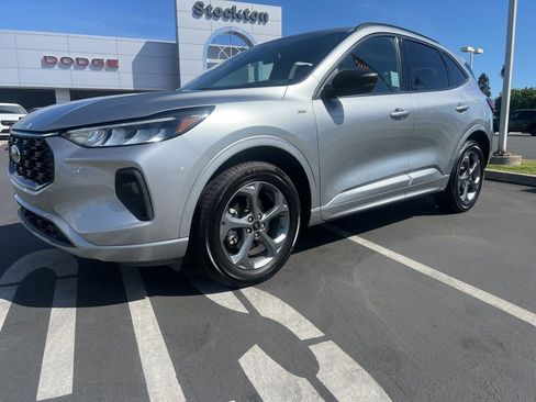 Used 2024 Ford Escape ST-Line image 2