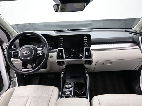 Used 2021 Kia Sorento EX image 28