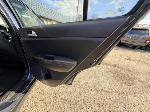 Used 2022 Kia Sportage LX image 43