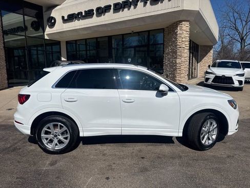 Used 2023 Audi Q3 2.0T Premium image 2