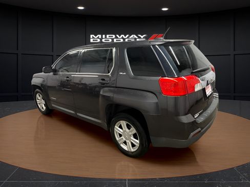 Used 2015 GMC Terrain SLE w/ Convenience Package AWD/4WD image 3