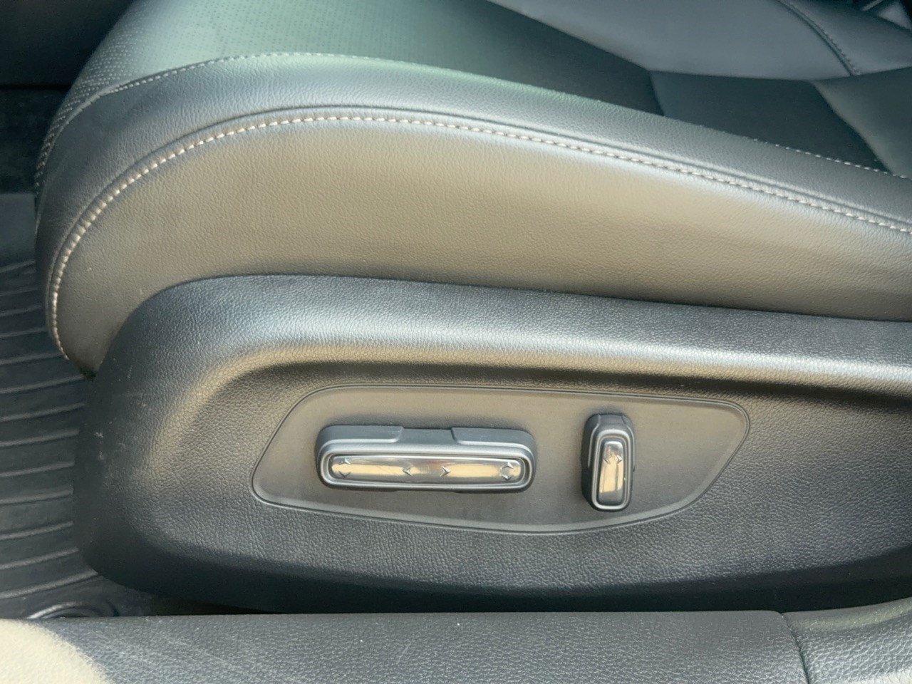 Used 2023 Honda Civic Touring image 16