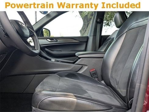 Used 2023 Jeep Grand Cherokee Altitude image 21