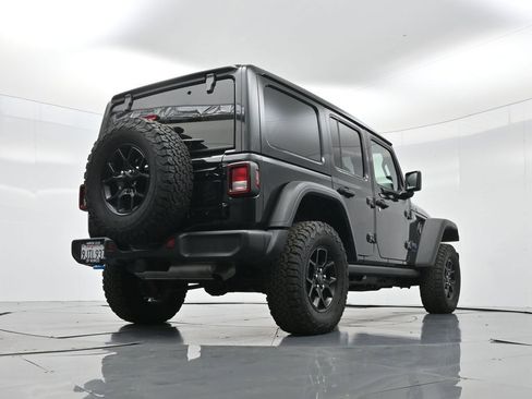 Used 2024 Jeep Wrangler Unlimited image 48