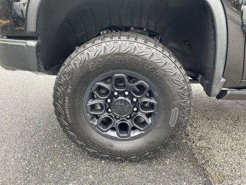 Used 2025 Chevrolet Silverado 2500 ZR2 w/ ZR2 Bison Edition image 16