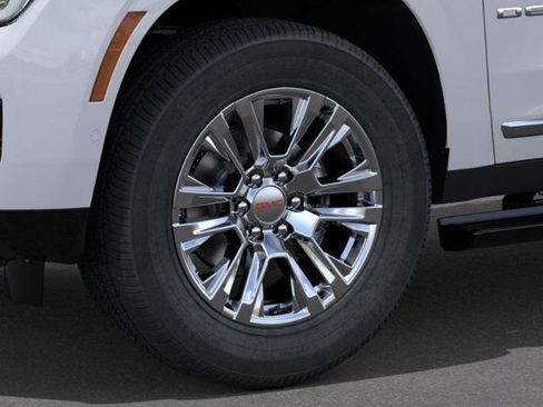 New 2026 GMC Yukon XL Denali w/ Sun & Power Step Package image 9
