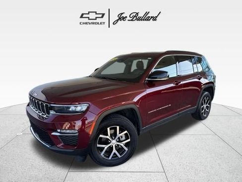 Used 2024 Jeep Grand Cherokee Limited image 1